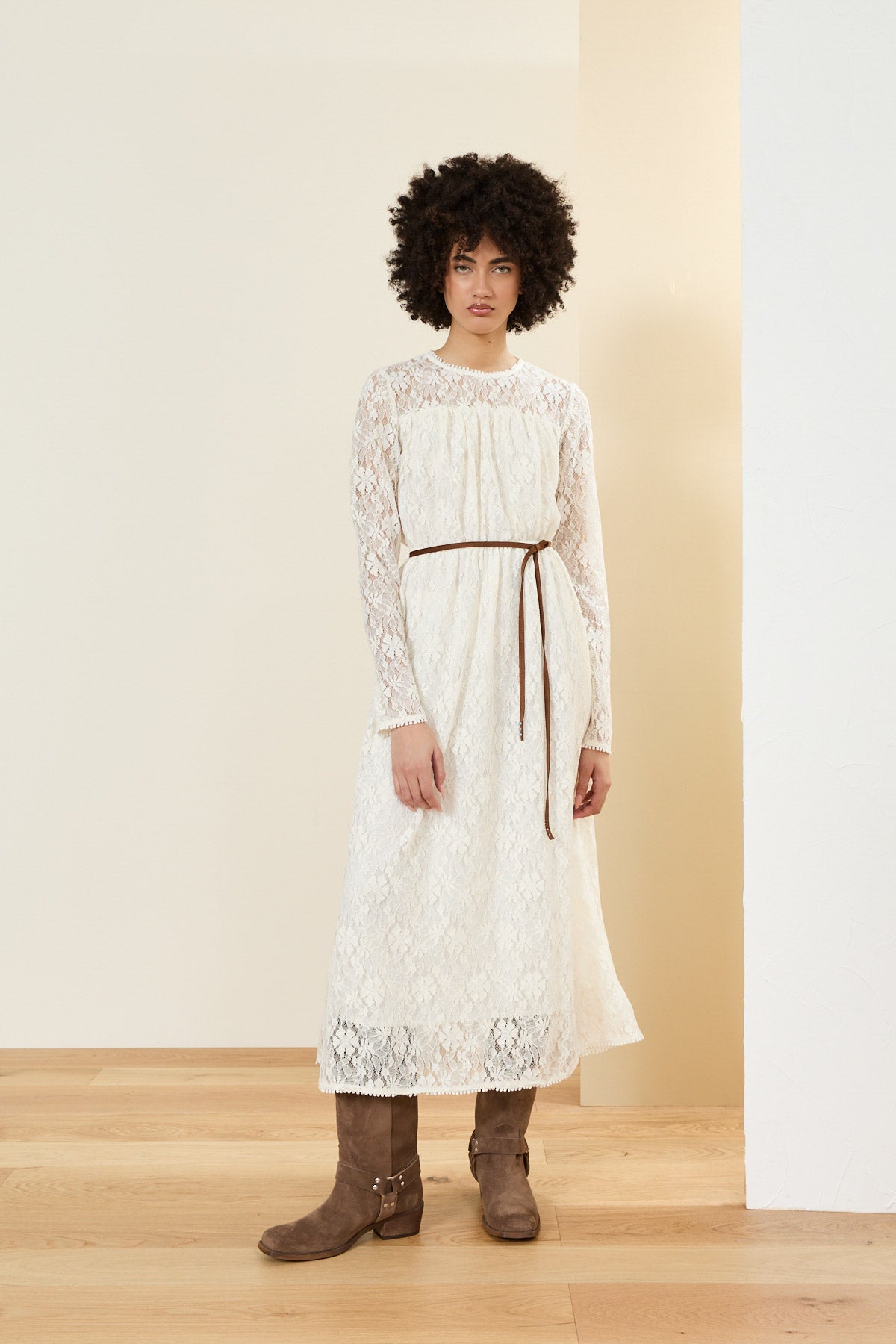 Abito midi in pizzo