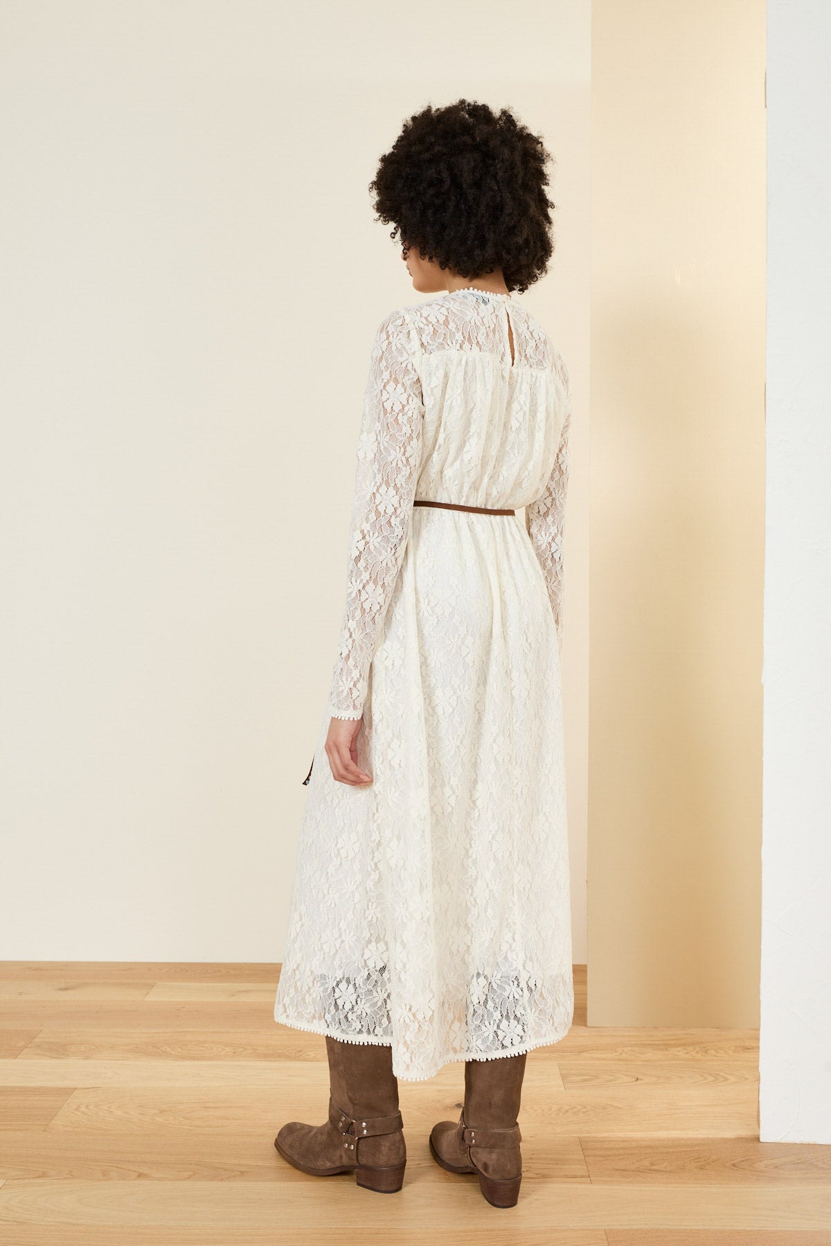 Abito midi in pizzo