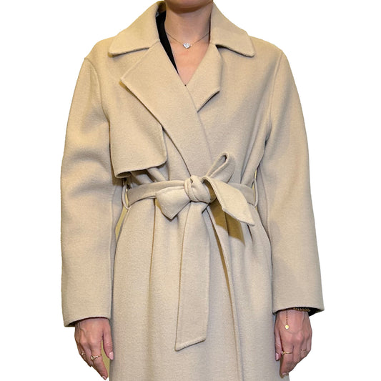 Cappotto cinturato in lana